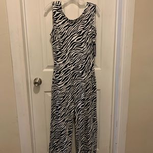 Brand new New York and company jumpsuit.